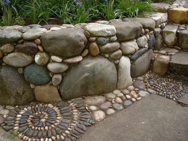 How to Create a Retaining Wall with River Rocks or Stones - Tigard Sand &  Gravel LLC